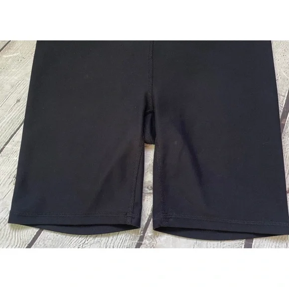 Balance Collection Black Bike Shorts - Picture 4 of 9